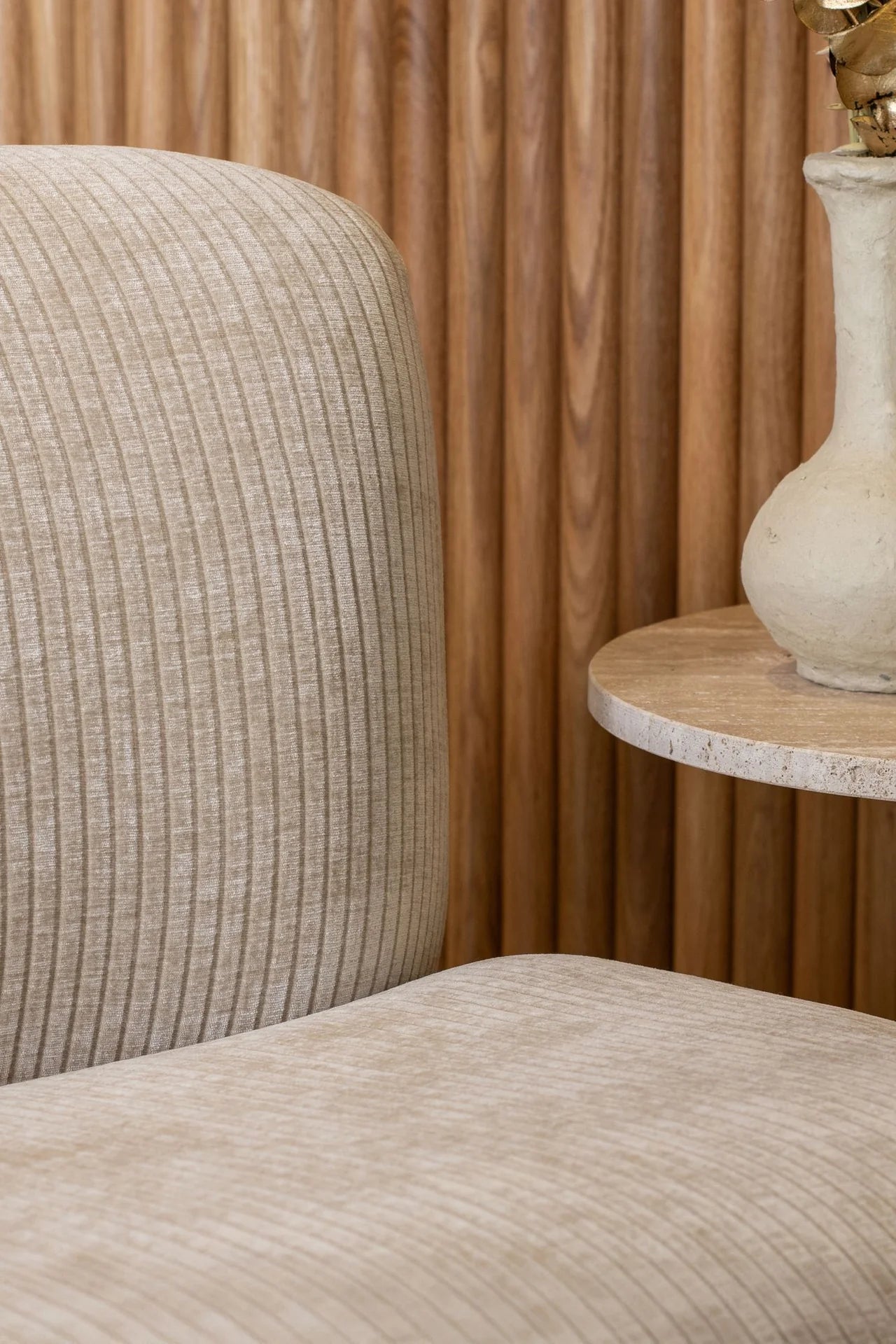 Como - Armchair in beige corduroy fabric