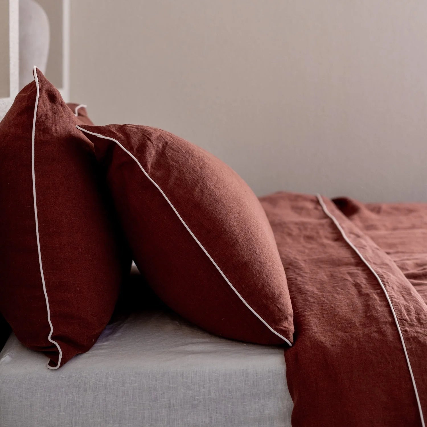 Chocolate Linen Duvet Cover Set with White Piping